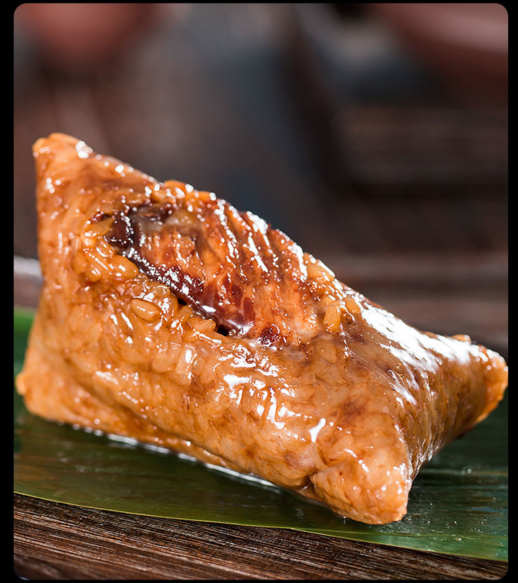 端午美食嘉兴蛋黄肉粽