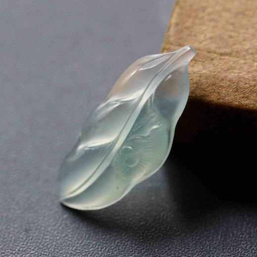 高冰种翡翠叶子蜗牛 商品图1