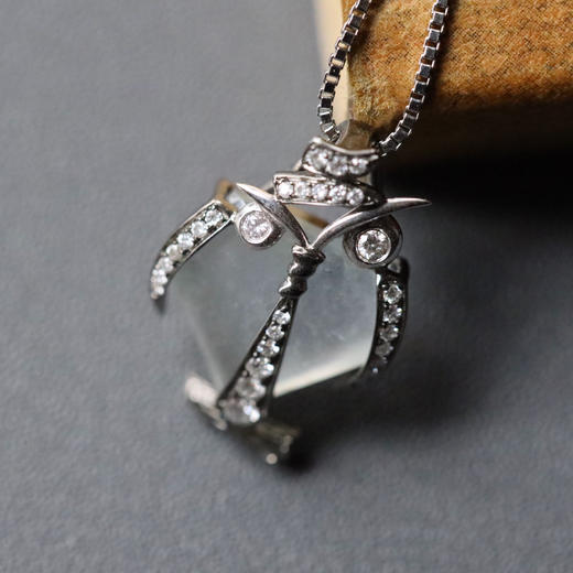 高冰种翡翠猫头鹰先生18k白金钻石镶嵌 商品图1