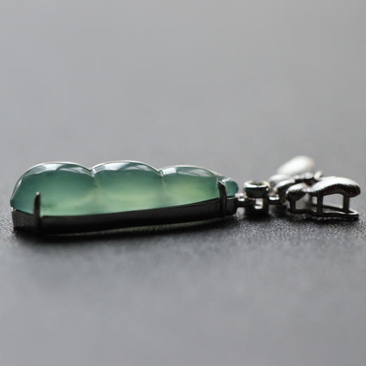 高冰种晴水翡翠福豆18k白金镶嵌 商品图3