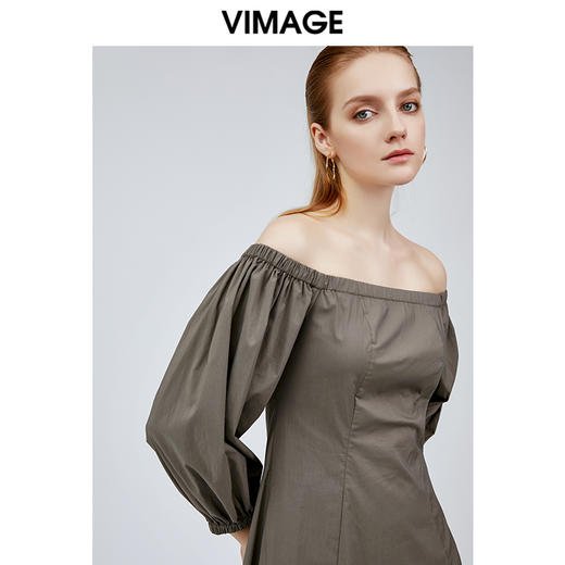 vimage纬漫纪街头雾灰色露肩一字领高腰宽松时尚连衣裙潮V1107708 商品图2