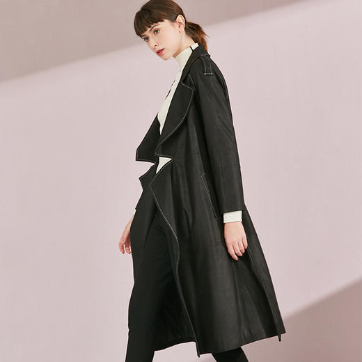 VIMAGE纬漫纪品牌女装冬季时尚修身西装领绵羊皮保暖皮衣V1093602 商品图1