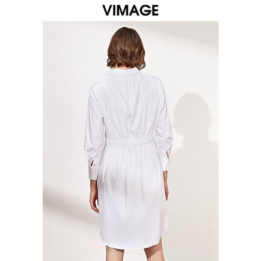 VIMAGE纬漫纪新款白色不规则裙摆方领法式长袖时尚连衣裙女春V1107711 商品图3