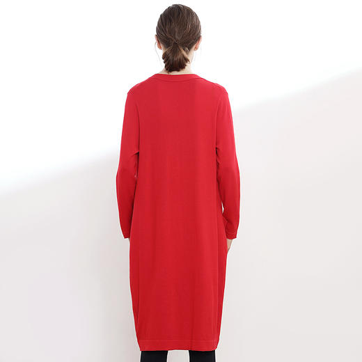 VIMAGE纬漫纪品牌女装早秋针织衫女中长款红色开衫外套V901502 商品图3