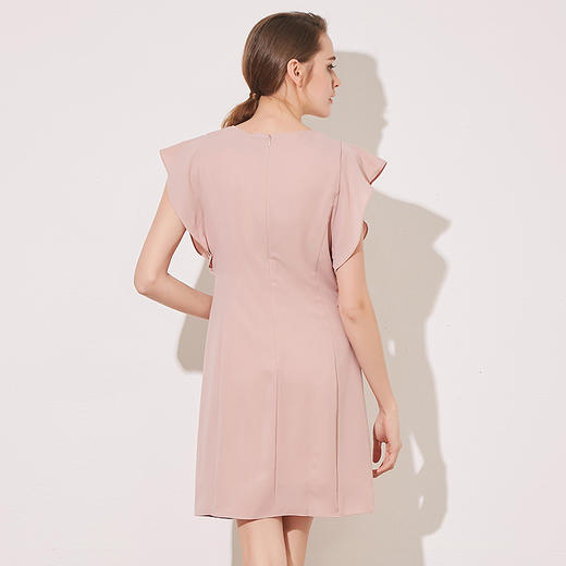 VIMAGE纬漫纪夏季女装雪纺飞飞袖抽皱直筒连衣裙中裙夏V907587 商品图4