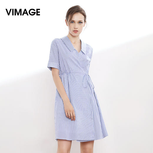 VIMAGE纬漫纪早秋海军领抽绳收腰简约条纹短袖连衣裙中裙V907553 商品图0