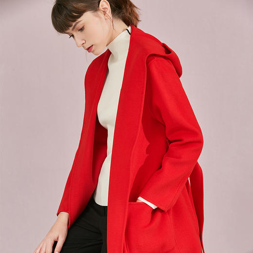 VIMAGE纬漫纪品牌女装冬季修身羊毛大衣连帽毛呢外套女V1014619 商品图3