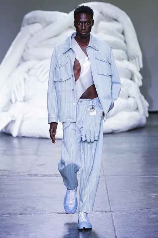 FENG CHEN WANG PLEATED STRAIGHT TROUSERS FS07TRO502B 商品图0