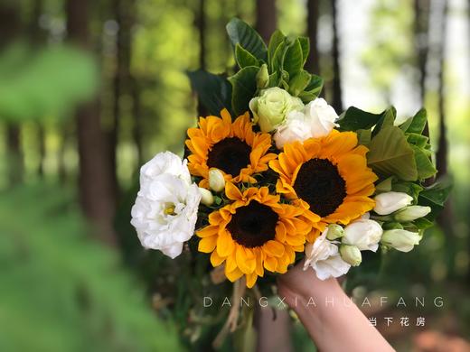 【勇气】小花向日葵3 绿色洋桔梗5朵 栀子花叶2小支（满哥设计） 商品图3