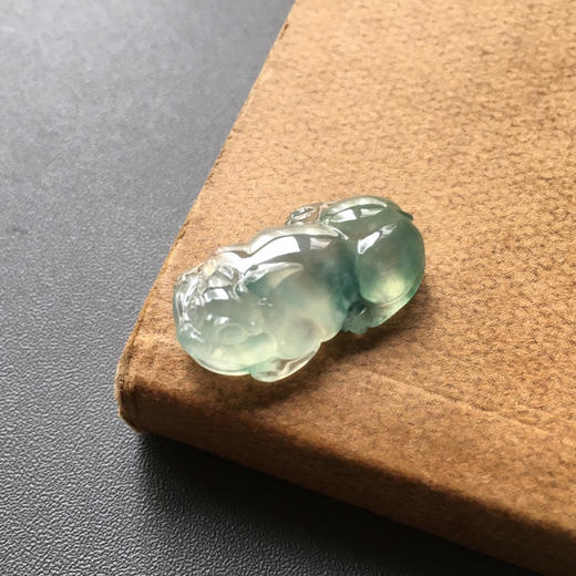 高冰种飘花翡翠貔貅 商品图0