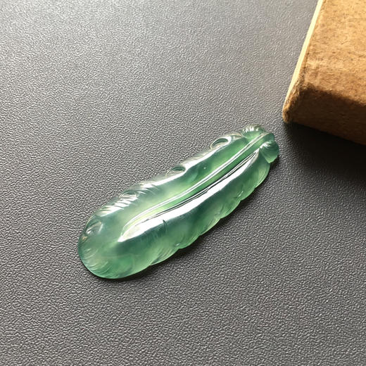 高冰种飘绿花翡翠羽毛 商品图1