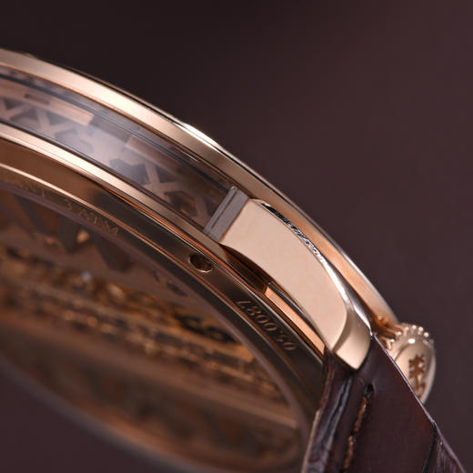 昆仑 CORUM 金桥系列男士手动机械表 B113/03010 – 113.900.55/0F02 GG55R 商品图3