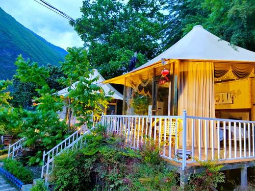 【理县-顶上云间帐篷酒店】带你到顶上，住进云里，睡进星空里，过一天不一样的小日子！ 商品图0