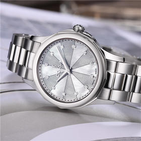 昆仑 CORUM 海军上将杯系列女士石英腕表 020.100.20/V200 PN09(A020/02668)