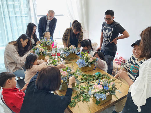花艺沙龙手提花篮款《夏天的风》 商品图2