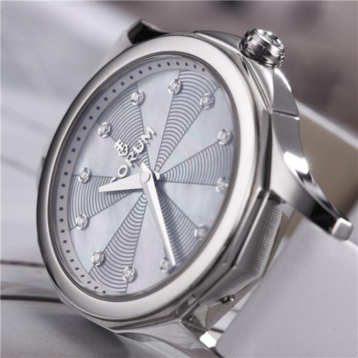 昆仑 CORUM 海军上将杯系列女士石英腕表  020.100.20/0049 PN09(A020/02667) 商品图2