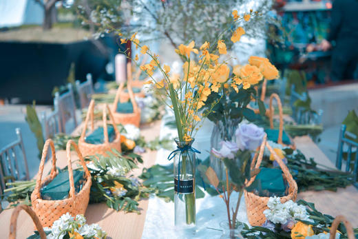 花艺沙龙诗意手提花篮 商品图0