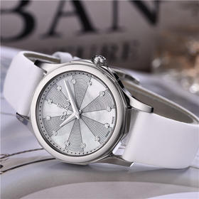 昆仑 CORUM 海军上将杯系列女士石英腕表  020.100.20/0049 PN09(A020/02667)