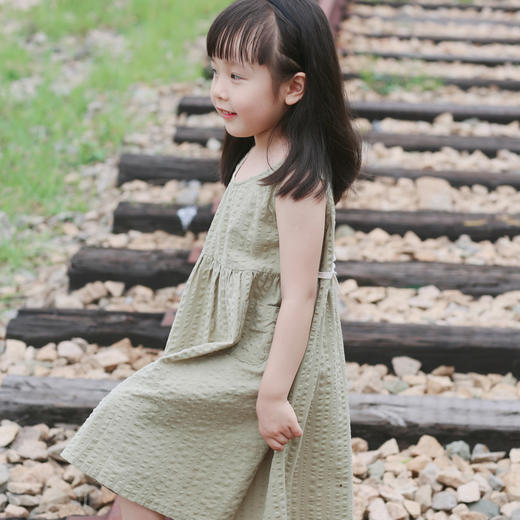 QZ LM19191 女童米色/绿色连衣裙 商品图1