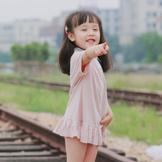 QZ ZBX057 女童针织连衣裙 商品图2