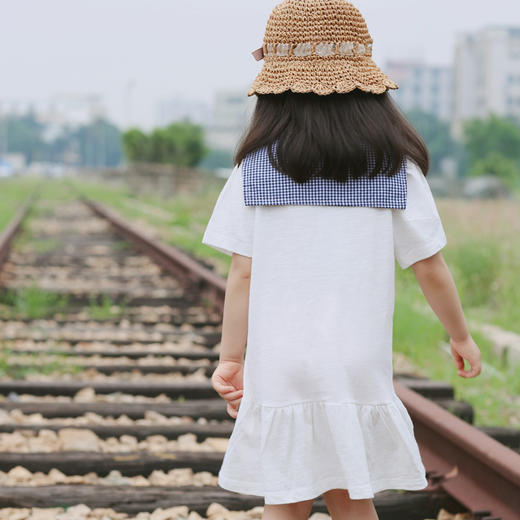 QZ ZBX095 女童白色格子领连衣裙 商品图4