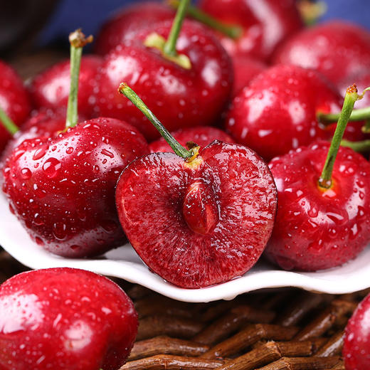 四川61汉源大车厘子鲜摘现发果肉肥厚鲜嫩多汁香甜可口