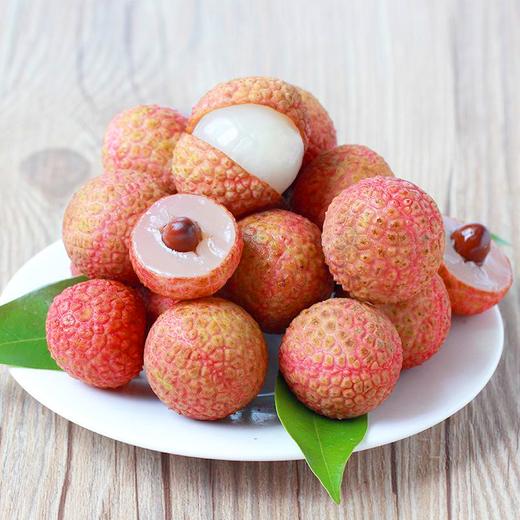 广东茂名荔枝形如珠玉色如白蜡清甜蜜香