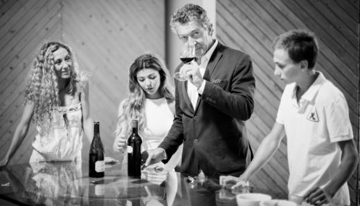 法国吉哈伯通玫瑰缘桃红葡萄酒Gerard Bertrand Languedoc 'Cote des Roses' Rose, France 商品图3