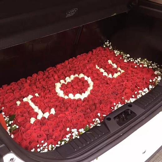 带字纯玫瑰后备箱惊喜布置 商品图1