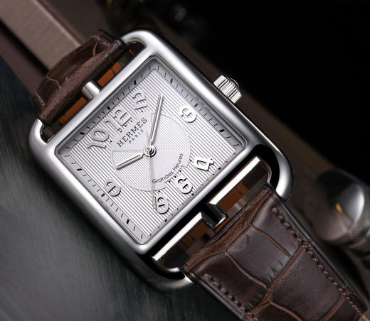 爱马仕hermèscapecod系列男士自动机械腕表手表cd6810221mha