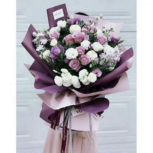 《紫色夜之梦》花束（紫色显旧介意慎拍） 商品图0