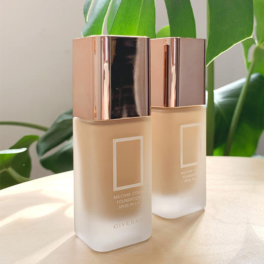 【韩国进口】giverny姿泊兰伊空气感服帖亮颜粉底液 spf30/pa