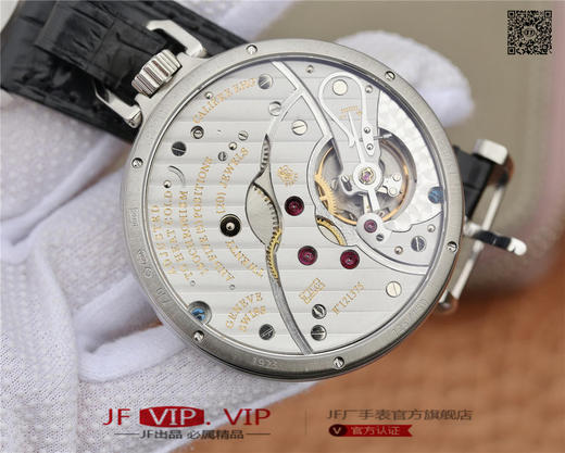 LUC出品集腕表与怀表一体的萧邦L.U.C系列161923-1001腕表震撼来袭！两位一体，简约大气。皮表带，自动机械机芯，透底。 商品图9