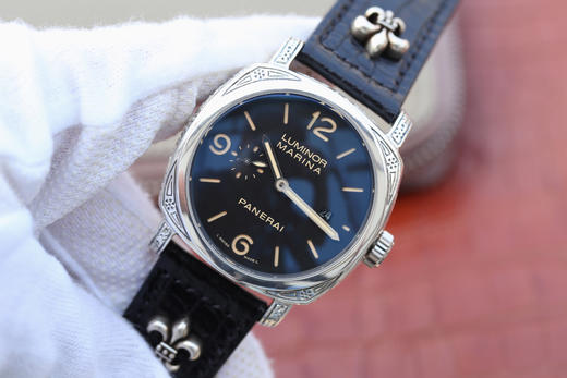 N沛纳海312/pam00312纯银腕表，经典三文治表盘（带有夜光），兰光双卜蓝宝石玻璃，通透性几乎感觉不到玻璃，男士手表 商品图1