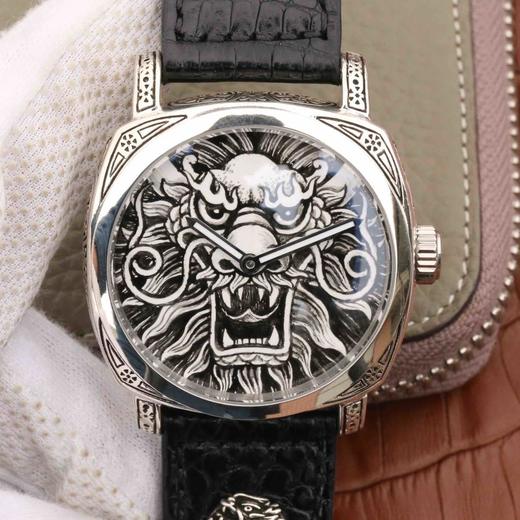 N纯银沛纳海龙头独特而考究的新款时计，表壳釆用925纯银雕花，采用美洲鳄鱼表带，搭配纯银克罗心针式表扣。大师手绘龙头图案 商品图0