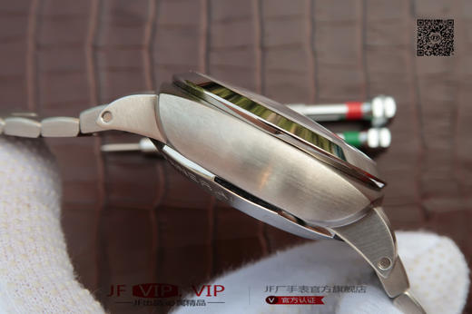 ZF沛纳海v5版pam328自动p9000机械机芯全精钢表带透底跑秒男表，改进了字面成色，钢带拉丝更加细腻。乱真 商品图7