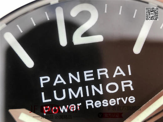 沛纳海027。PAM00027 直径44mm 搭载瑞士2824机芯长动力储存 蓝宝石水晶玻璃 内置日历放大镜 316L拋精钢 商品图4