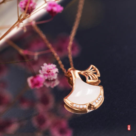 18k玫瑰金和田玉（白玉）镶钻项链-银杏 /叶面10*12mm/链长40+2cm 商品图1