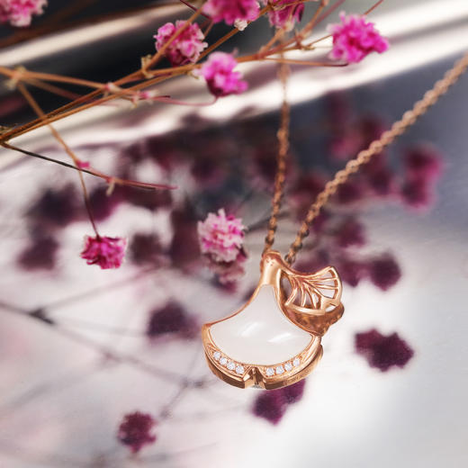 18k玫瑰金和田玉（白玉）镶钻项链-银杏 /叶面10*12mm/链长40+2cm 商品图2