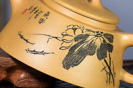 鱼罩紫砂壶陈春燕