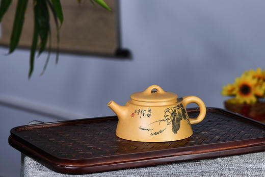 鱼罩紫砂壶陈春燕