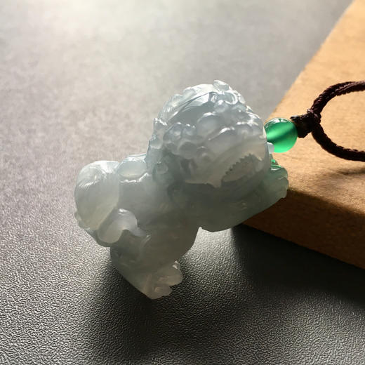 糯冰种翡翠狮子 商品图0