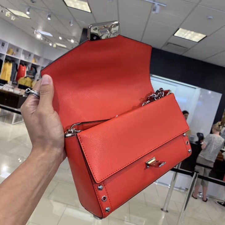 michaelkorsmkkinsley双层翻盖扣锁链条单肩斜跨信封包