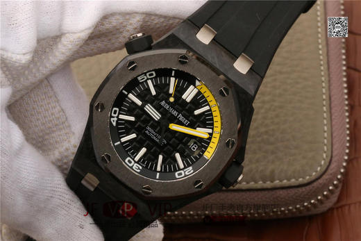 XF爱彼皇家橡树系列 AP15706，进一步升级内影圈转圈结构，解决了内影圈刻度和字面刻度对不准的问题。成熟的碳纤维技术打造 商品图3