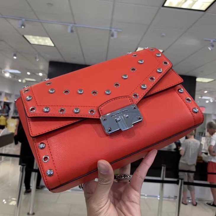 michaelkorsmkkinsley双层翻盖扣锁链条单肩斜跨信封包