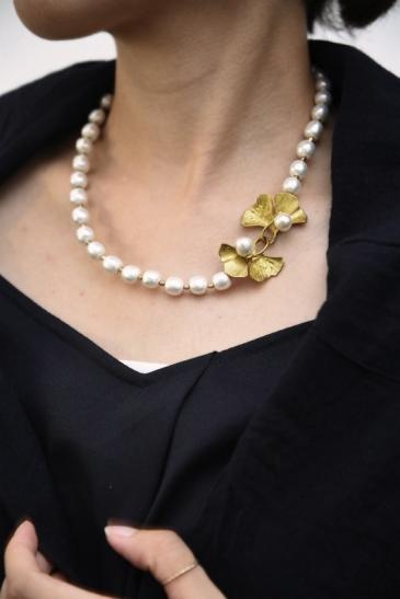 monshiro 银杏叶装饰短款珍珠项链 商品图1
