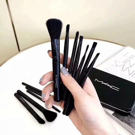 mac12件套化妆刷!化妆师都会抢你的化妆刷!女神怎么能没有两把刷子.