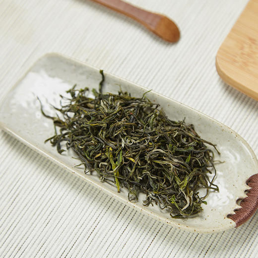 润思丨黄山毛峰 揉捻型 春上枝头 雨前一级 105g - 茶的故事