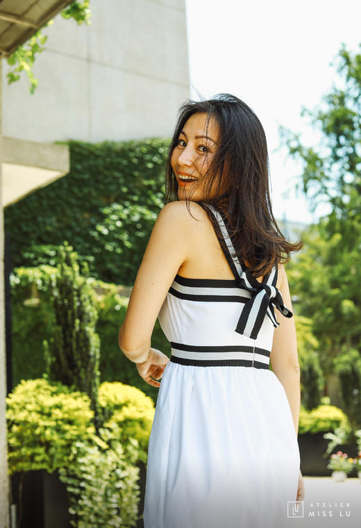 AtelierMissLu / Winnie-白色后背系带连身裙 商品图2