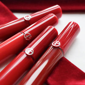 特价   阿玛尼红管唇釉 特价！